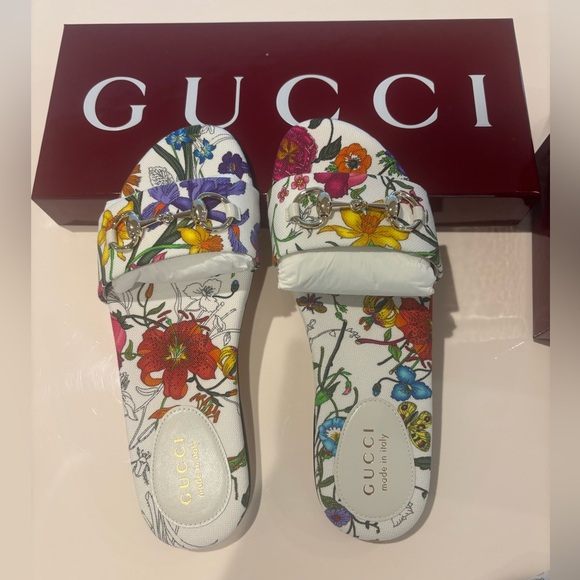 Gucci Shoes - NIB Gucci Multicolor Floral Slide Sandals